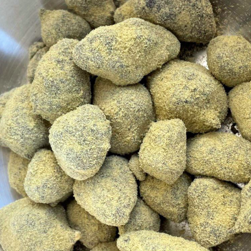 What's Good with Moon Rocks? How You Hit That Sh*t? (Gotchu)